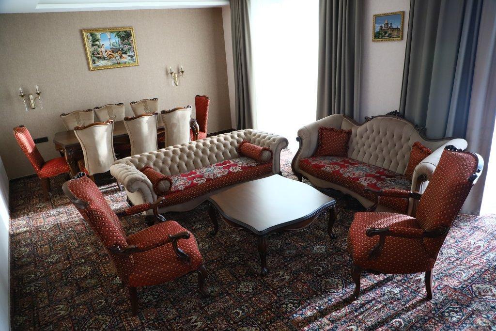 Konyak Hotel Jereván Kültér fotó